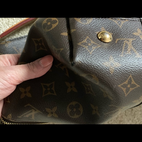 Louis Vuitton Meile Hobo Crossbody Handbag - Picture 3 of 8